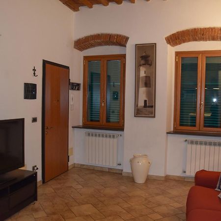 San Giovanni Apartment Porto Di リヴォルノ エクステリア 写真